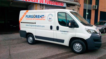 Furgorent Madrid camioneta con logo 